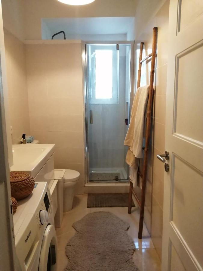 Apartamento Encantador Com Patio Lisabona Exterior foto