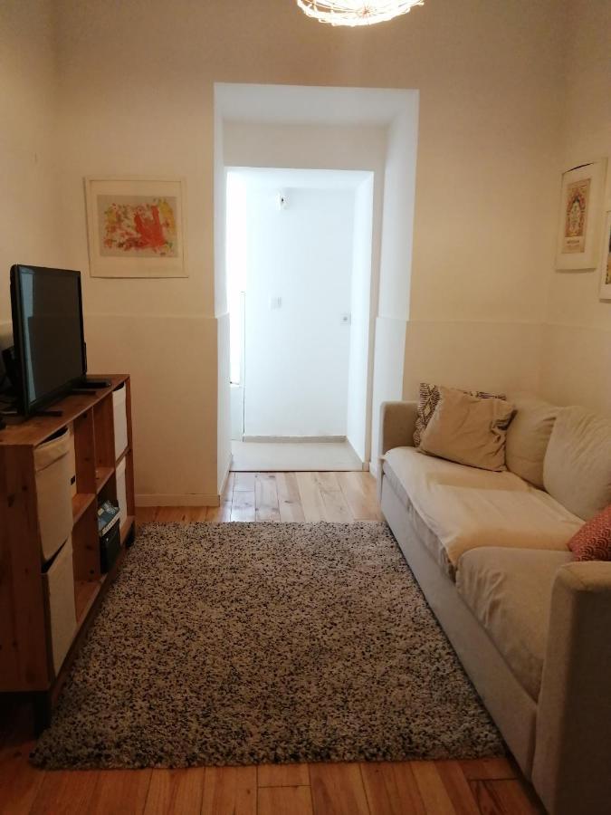Apartamento Encantador Com Patio Lisabona Exterior foto